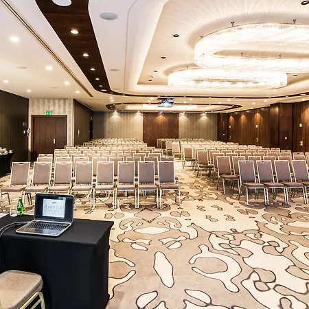 Airport Okecie 4* Varšava