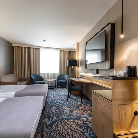 Airport Okecie 4* Varšava