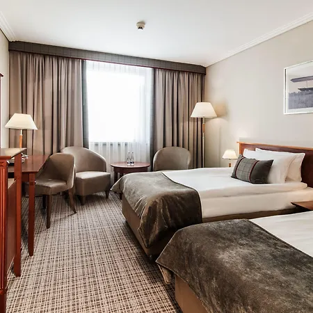 Airport Okecie Hotel 4*