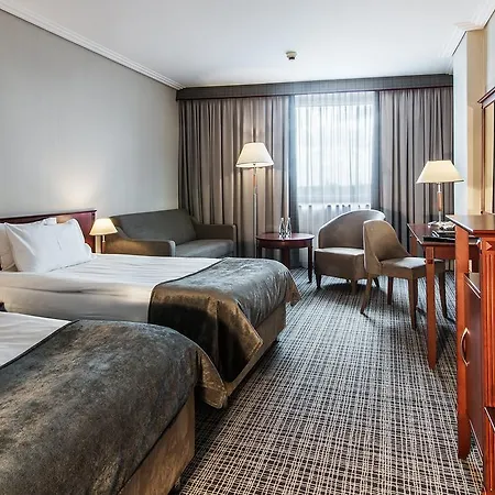 Hotel Airport Okecie 4*