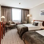 Airport Okecie Hotel 4*