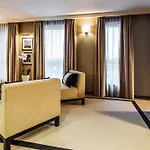Airport Okecie Hotel 4*
