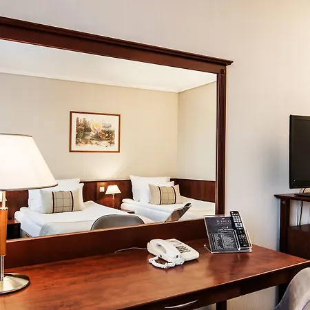 Hotel Airport Okęcie 4*