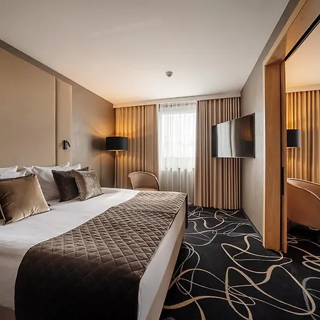 Airport Okecie Hotel Warschau