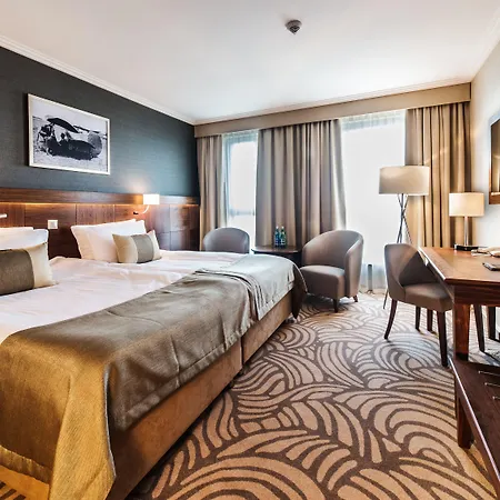 Airport Okecie Warschau