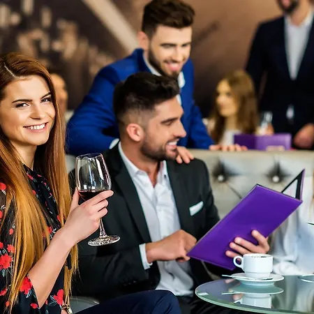 Airport Okecie 4* Warschau