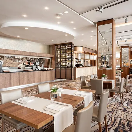 מלון Airport Okecie