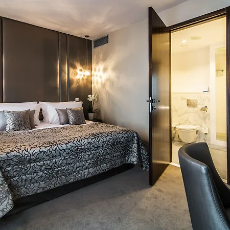 Отель Airport Okecie