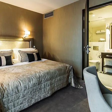 Airport Okęcie Hotel 4*