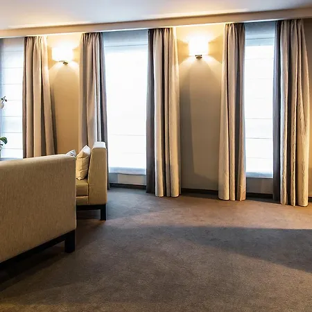Airport Okęcie Hotel