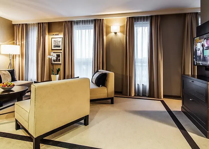 Airport Okęcie Hotel 4*